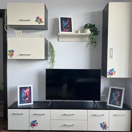 Apartament Ultramodern Cu 2 Camere Onesti Exterior photo