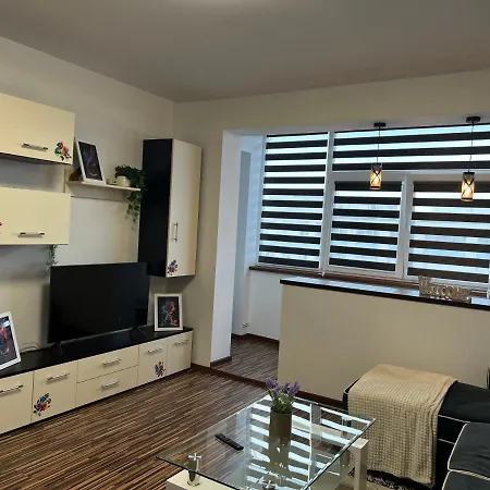 Apartament Ultramodern Cu 2 Camere Onesti Exterior photo