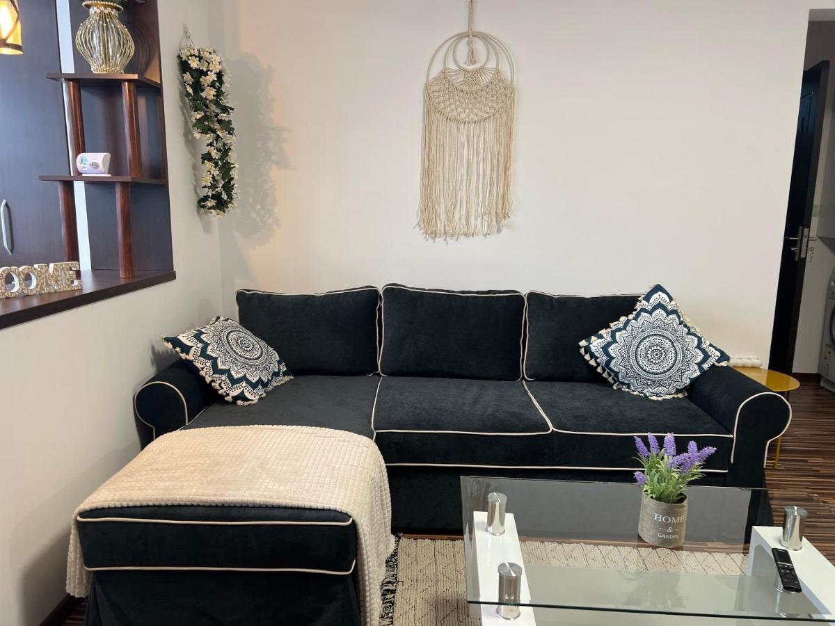 Ultramodern Cu 2 Apartment
